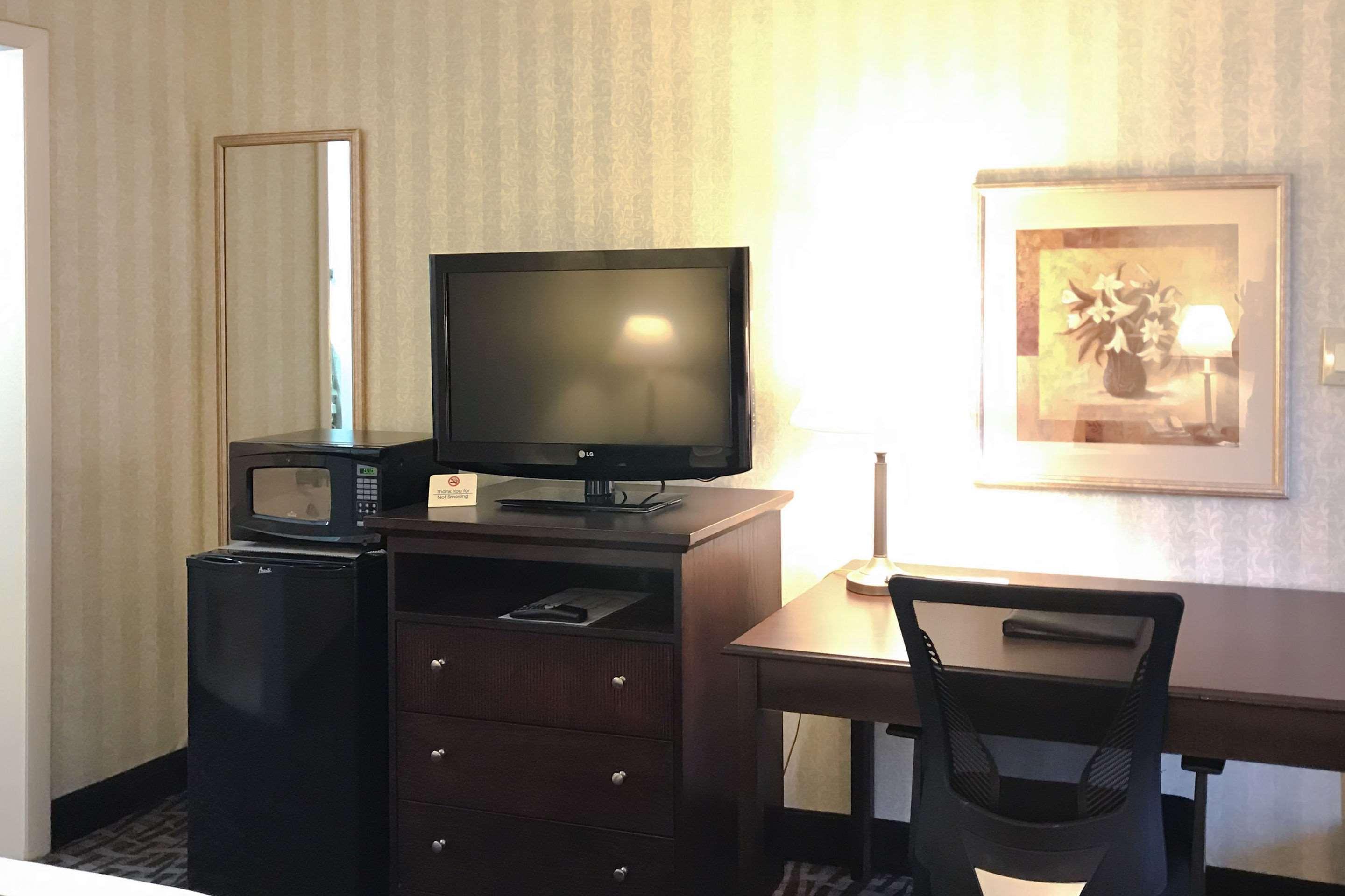 Quality Inn Fredericksburg Near Historic Downtown Exterior photo